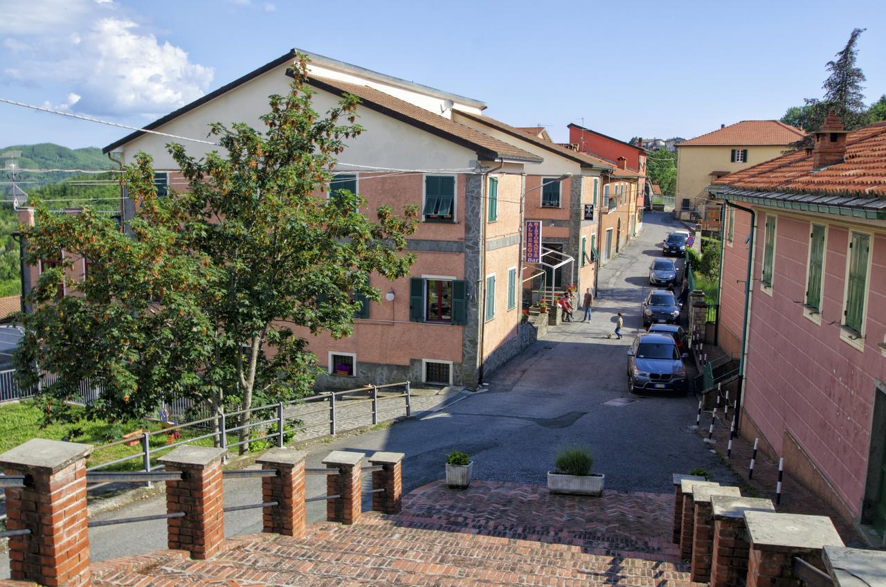 Albergo La Veranda Tavarone Exteriér fotografie